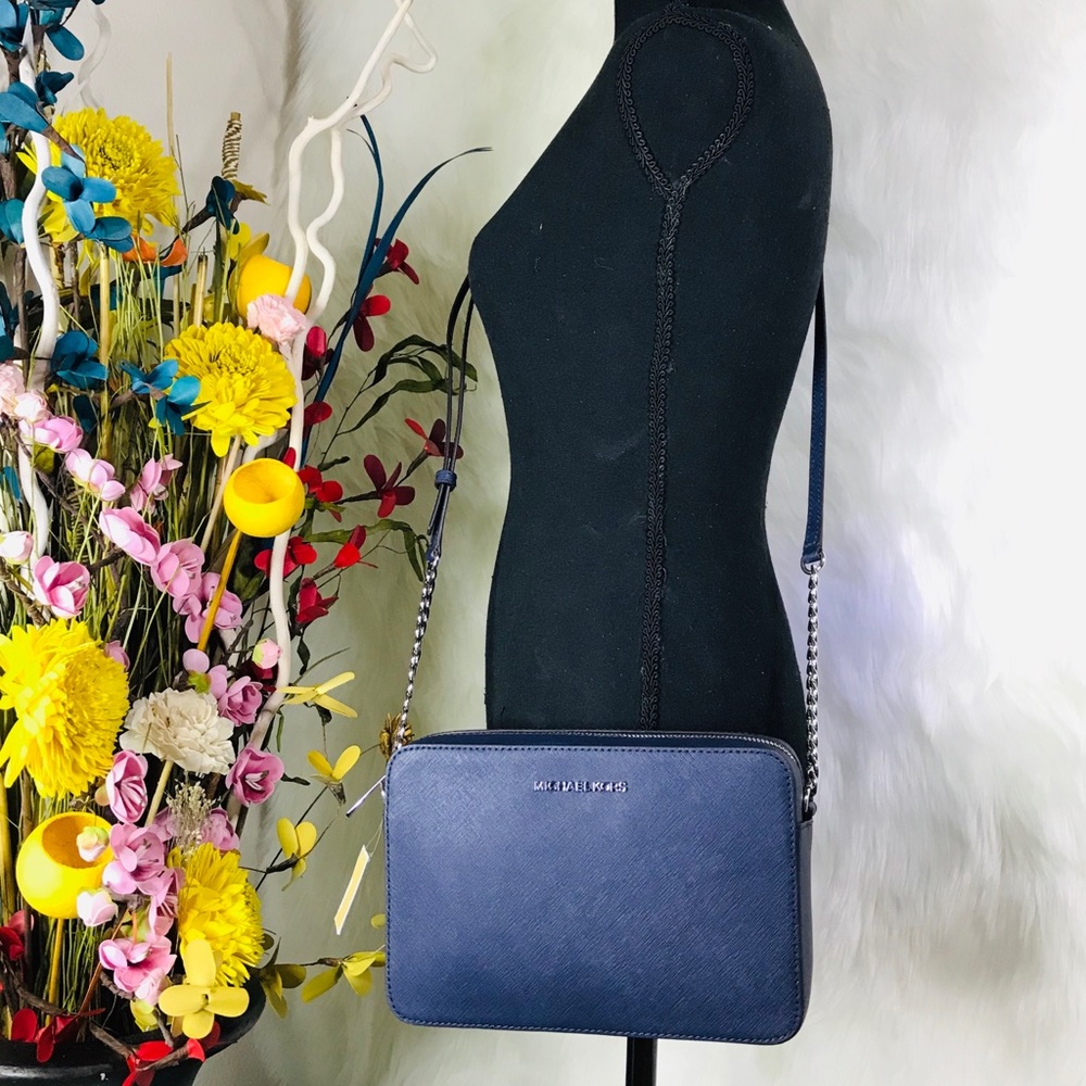 Michael Kors Jet Set Item Crossbody Bag - Picture 7 of 8